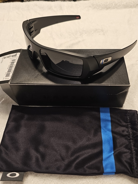 Oakley Other - Oakley Standard Issue Gascan® Thin Blue Line Collection